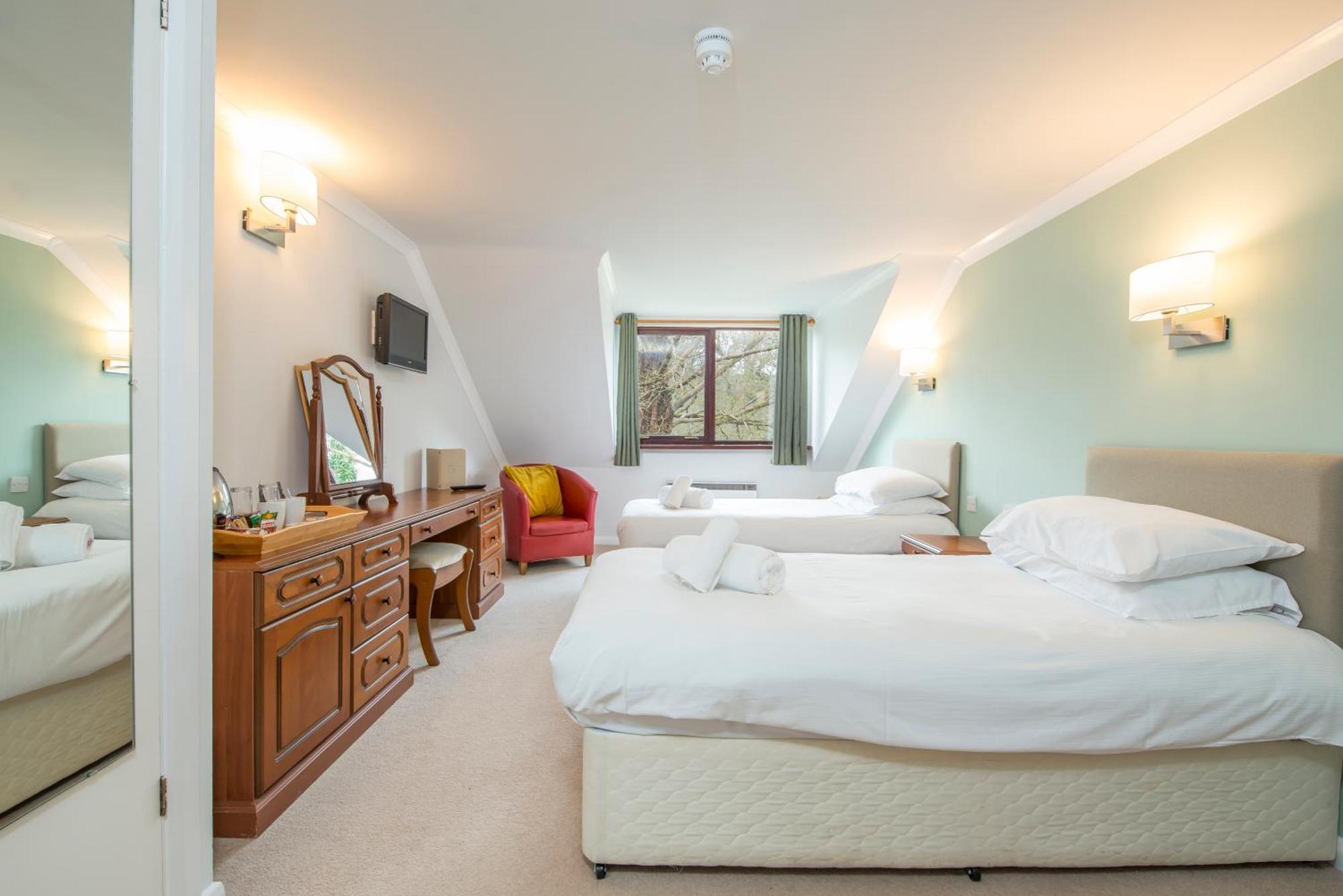 Trewern Arms Hotel Nevern Εξωτερικό φωτογραφία